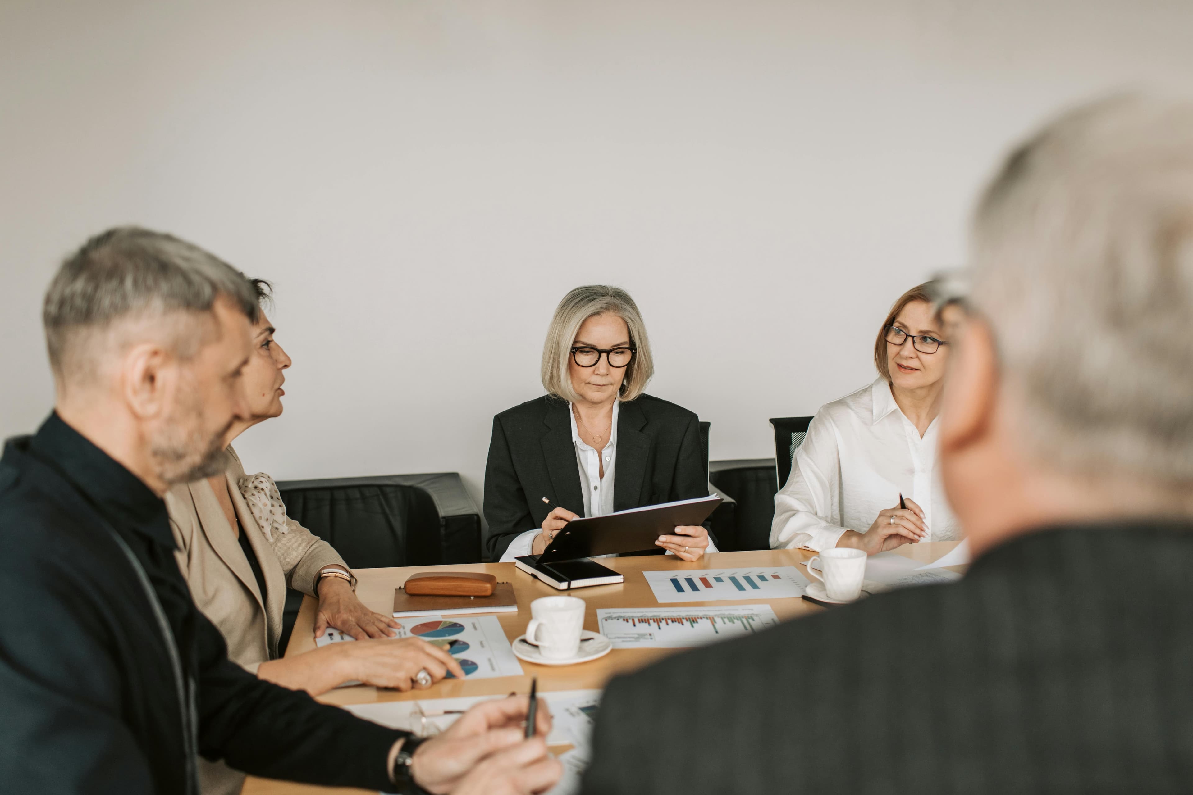 企業の人事・労務をトータルサポート